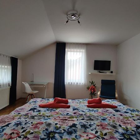 Apartmany V Nasem ออลอโมตซ์ ภายนอก รูปภาพ