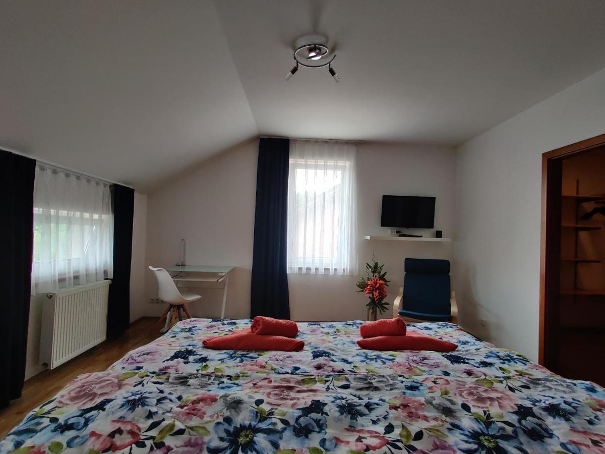 Apartmany V Nasem ออลอโมตซ์ ภายนอก รูปภาพ