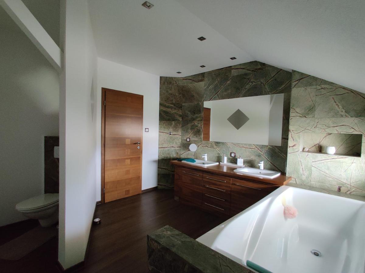 Apartmany V Nasem ออลอโมตซ์ ภายนอก รูปภาพ